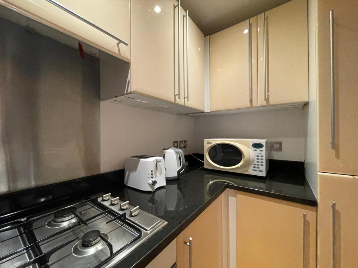 Beautiful & Luxurious Apartment In Richmond リッチモンド エクステリア 写真