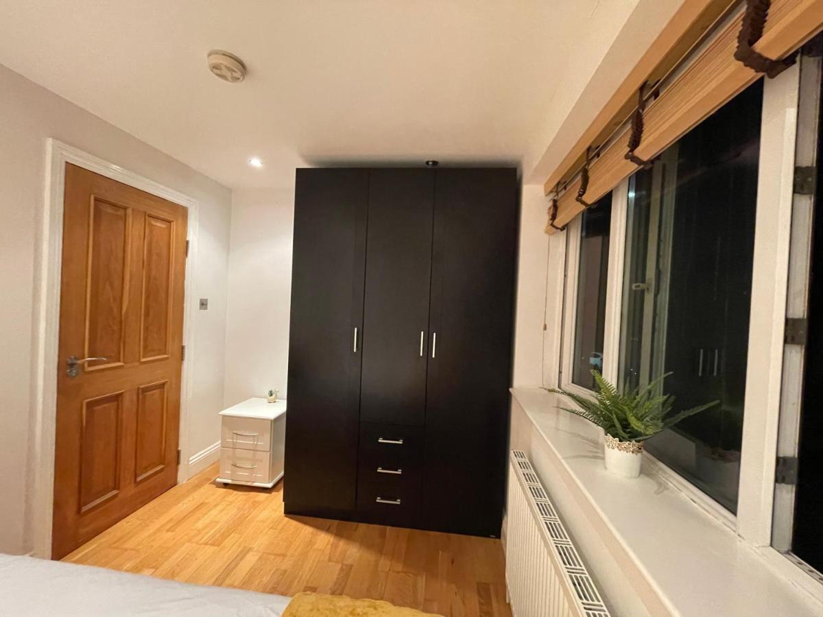 Beautiful & Luxurious Apartment In Richmond リッチモンド エクステリア 写真